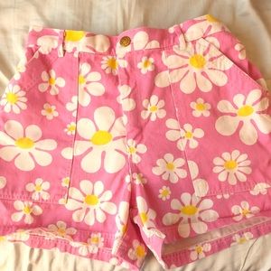 Big Bud Press pink daisy shorts 🌸